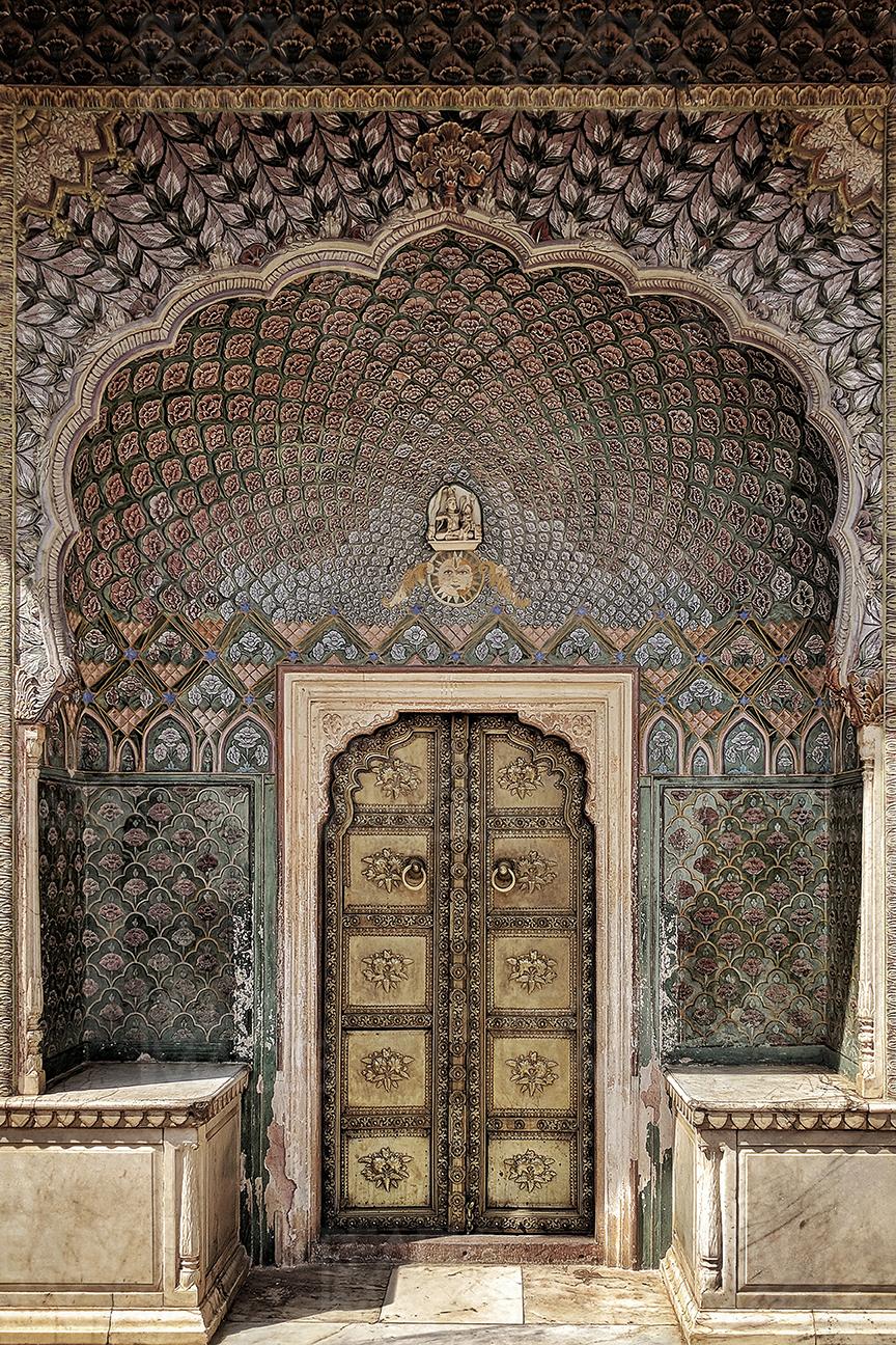 Image of the beautiful ornamental door at City Palace, Jaipur