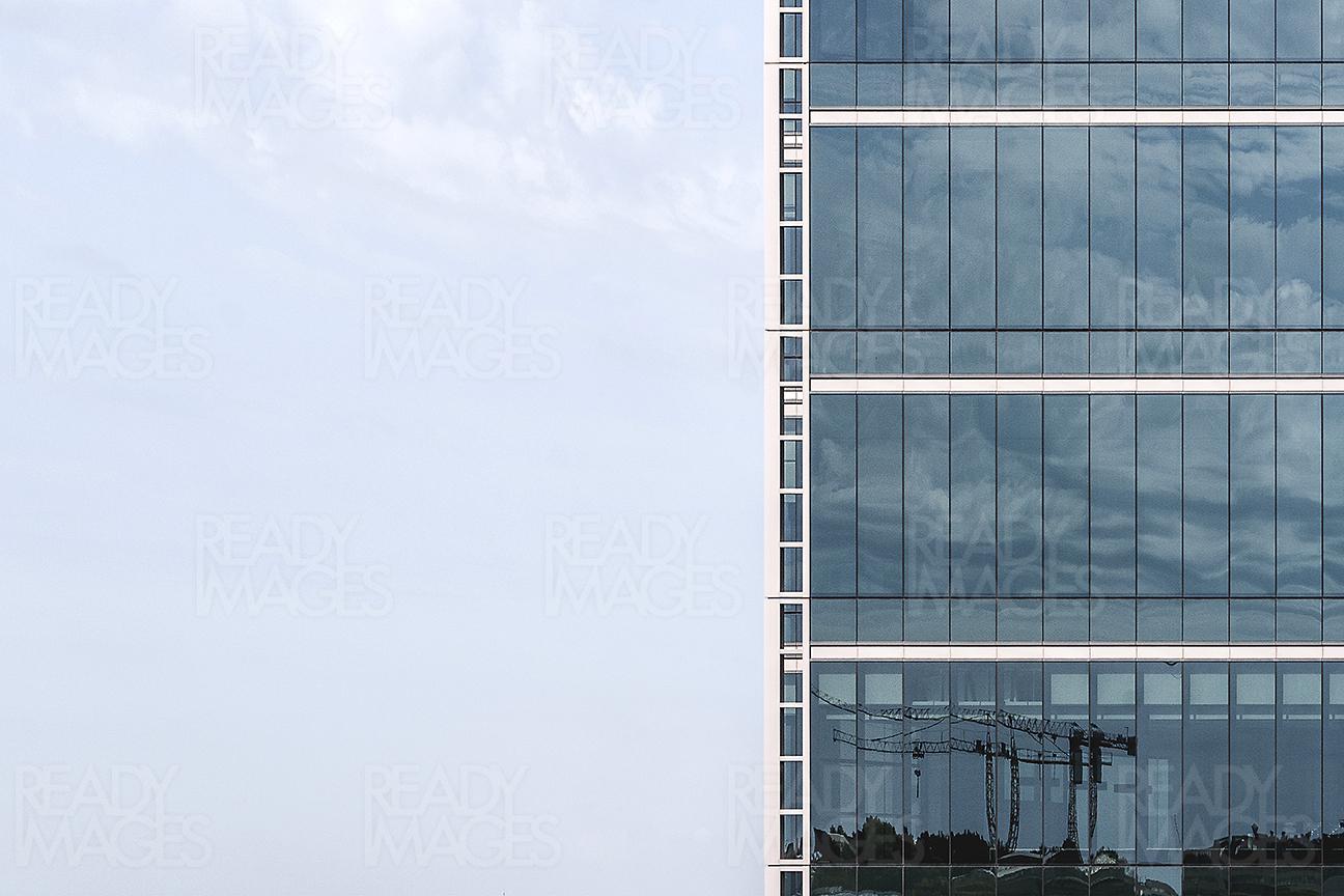Reflective facade elevation of a skyscraper